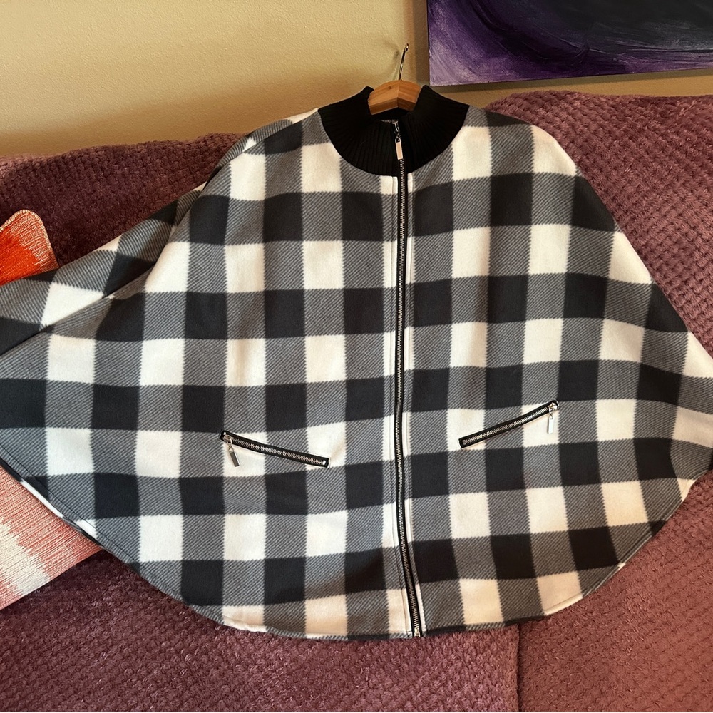 Flannel Poncho - Picture 3 of 10